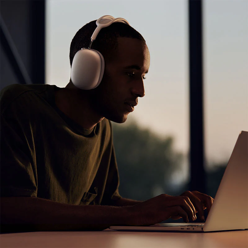 AirPods Max Space Grey - Image 3